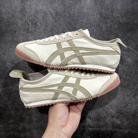 NWT ASICS Tiger Mexico 66 Women's Cream Green Retro Sneaker Fashion Men's Shoes Asics Tiger, Branded Shoes For Men, Tiger Mexico 66, Mexico 66, Green Retro, Asics Shoes, Onitsuka Tiger, Retro Sneakers, Sneakers Men Fashion