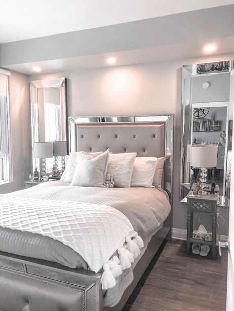 Silver Glam Bedroom, Silver Room Decor, Silver Bedroom Furniture, Bed Interior Design, Glam Bedroom Ideas, Silver Bedroom Decor, Glam Bedroom Decor, Silver Bedroom, Grey Bedroom Decor