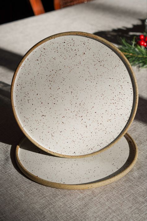 Speckled Ceramic Plates, Aesthetic Ceramic Plate, Ceramic Plates Aesthetic, Ceramics Plate Ideas, Wheel Thrown Plates, Speckled Clay Pottery, Ceramic Plate Ideas, Speckled Ceramics, Speckled Plates