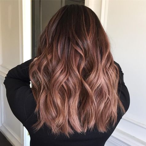 481 Likes, 10 Comments - Lisa Dinh Hair Studio (@lisadinhhairstudio) on Instagram: “Rose gold using @guytang_mydentity in 7RG + 9RG + olaplex. Foil technique done by @lisathidinh with…” Brown Rose Gold Hair Balayage, Rose Gold Caramel Balayage, Rose Gold Copper Balayage, Rose Gold And Caramel Balayage, Rose Gold Brunette Hair Balayage, Brown Hair With Rose Gold, Rose Gold On Brunette Hair, Rose Gold Hair Ombre Balayage, Rose Beige Hair Brunette