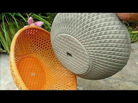 Flower Pot Designs, Cement Pots Diy, Diy Flower Pot, Diy Cement Planters, Koti Diy, Cement Flower Pots, Diy Concrete Planters, نباتات منزلية, Flower Pot Design