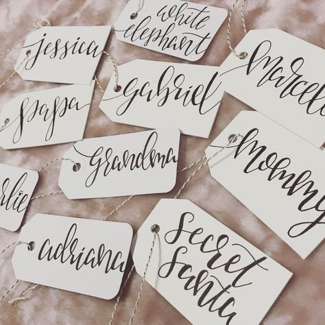 Calligraphy Gift Ideas, Calligraphy Crafts, Diy Gift Tags, Calligraphy Gift Tags, Julia Jones, Christmas Gift Tags Diy, Calligraphy Inspiration, Pretty Writing, Gift Tags Christmas