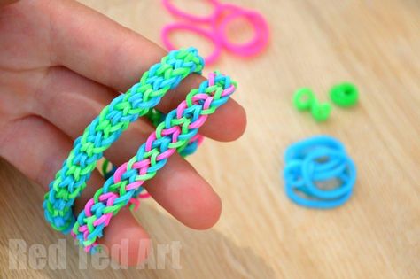 Loom Bands Designs, Loom Bands Tutorial, Loom Band Patterns, Fun Loom, Loom Love, Fishtail Bracelet, Loom Band Bracelets, Rubber Band Crafts, Rainbow Loom Creations