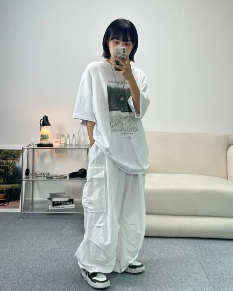 Tomboy Fits, China Street Fashion, Female Clothes Outfits, Baggy Outfit Ideas, Boyish Outfits, Practice Outfits, Baggy Clothes, Tomboy Outfits, Tomboy Style Outfits