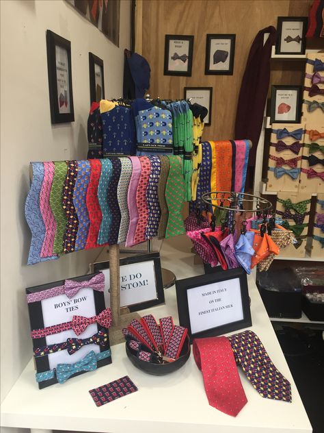 Bow Tie Display Ideas, Columbus Circle, Tie Shop, Boys Ties, Boutique Decor, Craft Booth Displays, Men Store, Table Display, Craft Booth