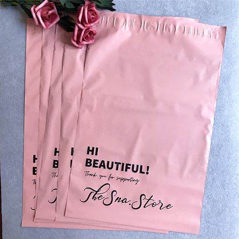 Packaging Bags For Clothes, Mailing Bags Packaging, Clothes Bag Design, Courier Packaging Ideas, Mailer Bag Design Packaging Ideas, Poly Mailers Packaging Ideas, Package Bag Design, Polymailers Packaging Ideas, Courier Bag Packaging Design