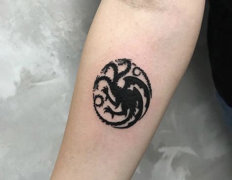 Targaryen Sigil Tattoo, House Of The Dragon Tattoos, Got Tattoo Ideas, Targaryen Tattoo Ideas, House Targaryen Tattoo, House Of The Dragon Tattoo Ideas, Asoiaf Tattoo, House Of The Dragon Tattoo, Dragon Tattoo Game Of Thrones