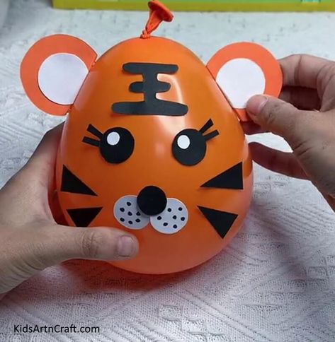 Tiger Day Activities For Kids, Tiger Paper Craft, Easy Animal Crafts, Animal Craft Ideas, Paper Craft Step By Step, Tiger Craft, Zoo Animal Crafts, Paper Tiger, Prek Crafts