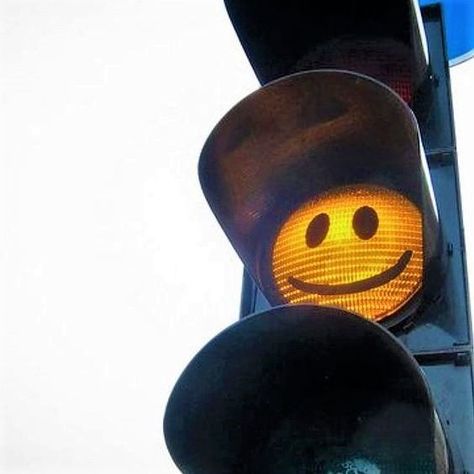 Smiley Face Balloon Aesthetic, Yellow Traffic Light, Smiley Aesthetics, Traffic Light Aesthetic, Smiley Faces Aesthetic, Smile Astethic, Smile Face Aesthetic, Happy Face Aesthetic, Smiley Face Aesthetic