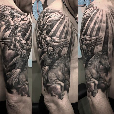 Christian Full Sleeve Tattoo Men, Angel Shoulder Tattoo Men, Rare Tattoos Men Shoulder, Christian Tattoos Sleeve, Tattoo Sleeve Ideas For Men, Sleeve Ideas For Men, Christian Tattoo Sleeve, Quarter Sleeve Tattoo For Men, Angelic Tattoos