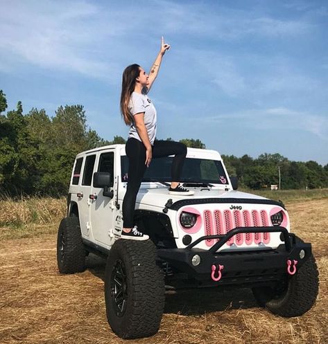 White Jeep, Jeep Photos, Jeep Girls, Pink Jeep, Jeep Wave, Jeep Wrangler Accessories, Hors Route, Dream Cars Jeep, Custom Jeep