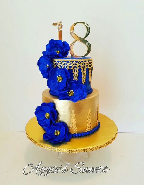 Royal blue and gold 18th birthday cake Royal Blue And Gold Cake For Men, Royal Blue And Gold Cake Birthday, White Blue Gold Cake, Blue And Gold Cake Birthday, 18th Birthday Cake Blue, Royal Blue And Gold Cake, Gold 18th Birthday Cake, Birthday Cake Blue And Gold, Cake Royal Blue And Gold