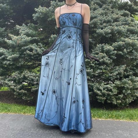 90s Prom Dresses, Y2k Prom Dress, Gothic Prom Dress, Dresses 90s, 90s Prom Dress, Grunge Dress 90s, Vintage Prom, Prom Dress Inspiration, Prom Looks