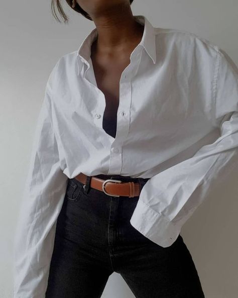 I'm Parisian, and These Are the Styling Tricks That Make Me Look More French French Girl Outfits, Button Down Outfit, Styling Tricks, White Shirt Outfits, Basic Fashion, Mens Fashion Blazer, 2020 Fashion Trends, Bags Fashion, Menswear Inspired