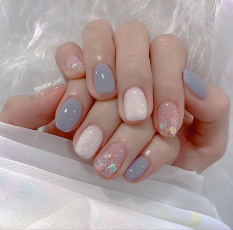 Sparkle Nail Design Ideas, Korean Short Gel Nails, Simple Plain Nails, Plain Gel Nails, Blue Korean Nails, Korean Short Nails, Short Korean Nails, Korean Nails Short, Korean Gel Nails