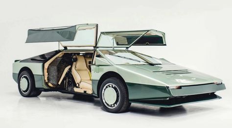 When brutalism is the star of car design - Domus Aston Martin Bulldog, Classic Car Restoration, Super Sport Cars, Lamborghini Countach, Car Restoration, Tesla S, Classic Motors, City Car, Smart Car