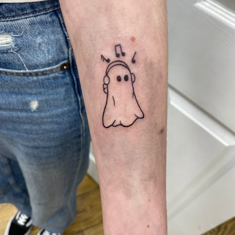 Ghost Music Tattoo, Ghost Listening To Music Tattoo, Ghost With Headphones Tattoo, 90s Tattoo Ideas, Phoebe Bridgers Ghost, Movie Quote Tattoos, Matching Ghost Tattoos, Edm Tattoo, Tattoo Kiss