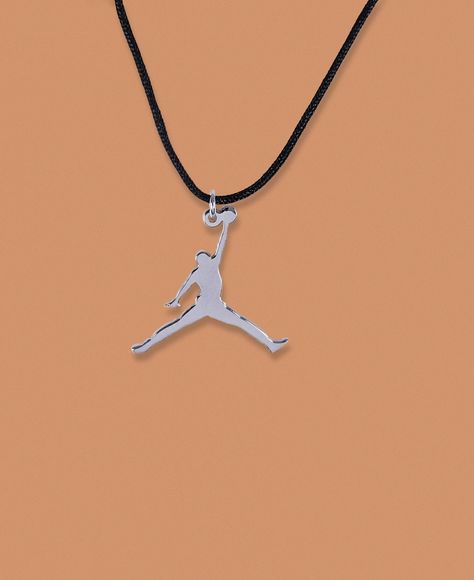 Nike Jewelry, Basketball Jewelry, Cool Basketball Wallpapers, Basketball Necklace, Basketball Stuff, Basketball Accessories, Mens Leather Necklace, Pretty Jewelry Necklaces, Stylish Iphone Cases