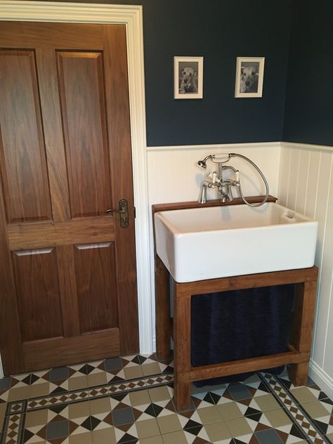 Dog bath made from walnut stained solid oak frame and reclaimed Belfast sink. Floating Utility Sink, Laundry Sink Dog Bath, Rustic Utility Sink, Belfast Bathroom Sink, Boot Room Sink, Belfast Sink Dog Bath, Freestanding Utility Sink, Small Dog Bath In Laundry Room, Utility Room With Belfast Sink