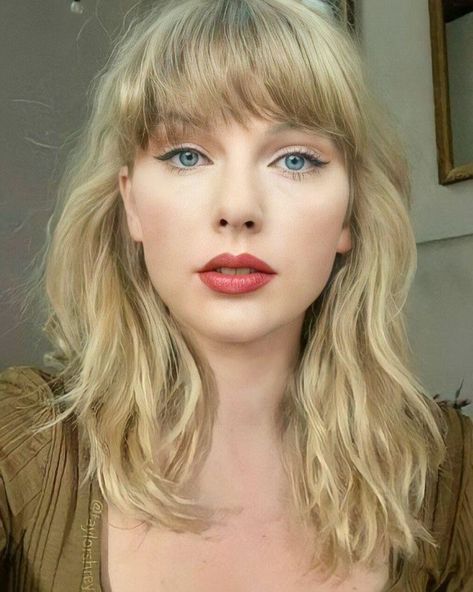 Blue Eyes, Blonde Hair, Taylor Swift, Bangs, Swift, A Woman, Blonde, Hair, Blue