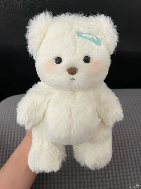 Cute Aesthetic Plushies, Stuff Toys Aesthetic, Cute Teddy Bear Pics, Bullet Journal Cover Ideas, Cute Squishies, White Teddy Bear, Teddy Bear Pictures, Cute Little Kittens, Bear Pictures