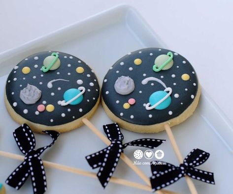 Cookies Decoradas, Show Da Luna, Cookie Connection, Dessert Aux Fruits, Science Party, Sugar Cookie Designs, Cookie Pops, Pretty Cookies, Fancy Cookies