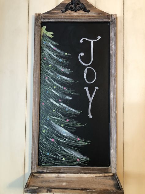 Joy Chalkboard Art, Xmas Chalkboard Art, Easy Christmas Chalkboard Art, Christmas Chalkboard Ideas Easy, Chalkboard Christmas Ideas, Chalk Christmas Tree, Winter Chalkboard Art, Christmas Chalk Art, Winter Chalkboard Ideas