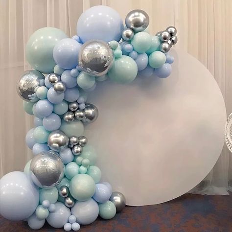 Balloon Arch Diy, Baby Shower Balloon Arch, Deco Ballon, Boy Baby Shower Ideas, Pastel Balloons, Silver Balloon, Metallic Balloons, Balloon Ribbon, Garland Arch