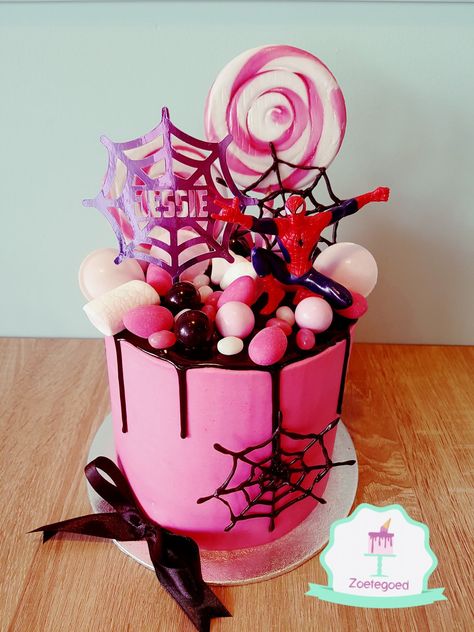 Girly Spiderman Party, Gwen Stacy Birthday Party, Gwen Stacy Cake, Spidergirl Cake, Ghost Spider Cake, Bday Cakes For Girls, Spidey Cake, Deadpool Cake, Pastel Rectangular