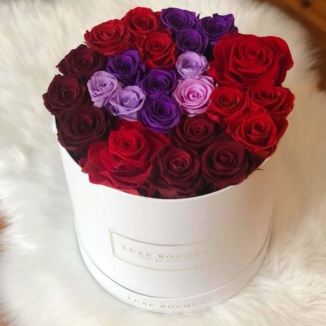 Red And Purple Roses, Bouquet Box, Purple Bouquet, Red Rose Bouquet, Roses Bouquet, Event Table, Luxury Flowers, Purple Roses, Rose Bouquet