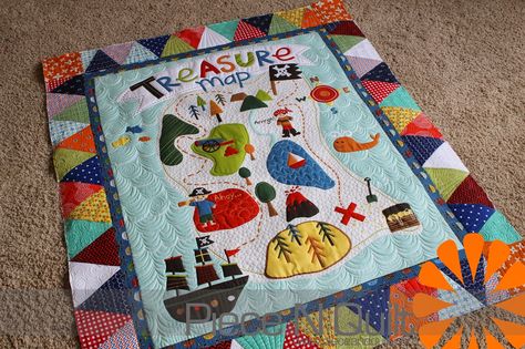 Pirate Quilt Pirate Quilt, Baby Clothes Blanket, Boys Quilt Patterns, Map Quilt, Childrens Quilts, Positive Things, Summer Quilts, Baby Sewing Projects, Quilt Guild