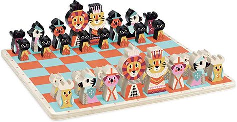 Themed Chess Sets, Wooden Chess Pieces, Snoopy Funny, Toy Maker, Classic Board Games, Wooden Chess, Chess Game, Chess Pieces, Chess Set