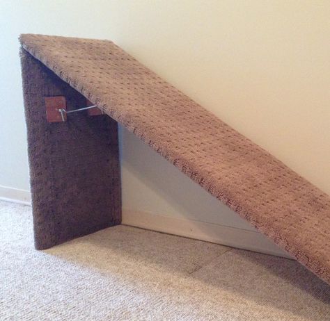 Diy Dog Ramp, Dog Ramp For Stairs, Dog Ramp Diy, Dog Steps For Bed, Cat Ramp, Dog Ramp For Bed, Murphy Bed Ikea, Murphy Bed Ideas, Pet Diy