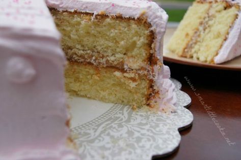 Easy Dominican Cake Recipe, Dominican Cake Recipe, Dominican Cake, Hispanic Dishes, Latino Food, Tasty Chocolate Cake, Homemade Cake Recipes, Decadent Cakes, Island Food