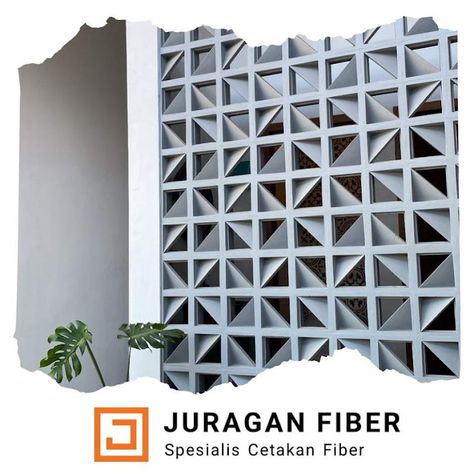 Photo in Foto katalog JURAGANFIBER.COM - WA 081230684067 - Google Photos Black Breeze Block Wall, Grc Design Exterior, Jaali Design Pattern Modern, Breeze Blocks Ideas, Roaster Wall, Roster Facade, Breeze Block Wall, Compound Wall Design, Garden Privacy Screen