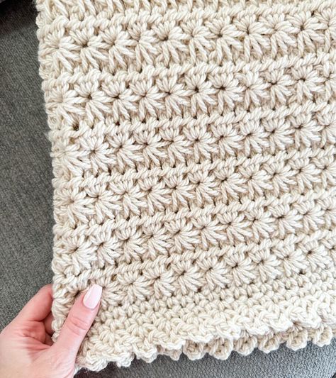 Chunky Star Crochet Blanket, Bernat Blanket Yarn Patterns Crochet Rug, Chunky Star Stitch Crochet Blanket, Crotchet Blanket Pattern, Crochet Star Stitch Blanket Free Pattern, Free Crochet Chunky Blanket Pattern, Chunky Afghan Crochet Patterns, Crochet Blankets Easy, Crochet Baby Blanket Free Pattern Chunky