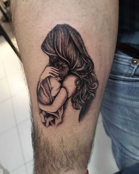 Mothers Day Tattoo, Mom Baby Tattoo, Mutterschaft Tattoos, Name Tattoos For Moms, Mother Son Tattoos, Son Tattoo, Mommy Tattoos, Mother Tattoos, Tattoo For Son