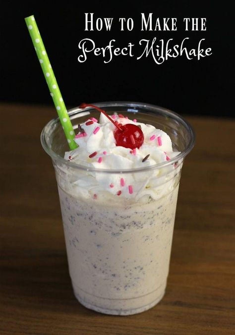 How To Make Milkshakes With Ice Cream, Vitamix Milkshake Recipes, How To Make A Milkshake With Ice Cream, Perfect Milkshake Recipe, Fruit Milkshake Recipe, Milkshake Party, Milkshake Ideas, Vanilla Milkshake Recipe, Fruit Milkshake