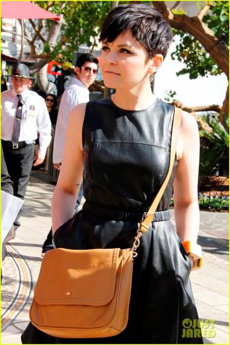 Modern Pixie, Oribe Hair Products, Ginnifer Goodwin, Trendy Haircuts, Penteado Cabelo Curto, Short Pixie Cut, Short Styles, Pixie Cuts, Hair Envy