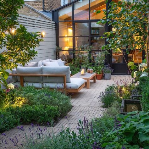 Ideas Terraza, Garden Design London, Small Garden Landscape, Small Courtyard Gardens, Courtyard Gardens Design, Back Garden Design, London Garden, Patio Garden Design, Outdoor Gardens Design