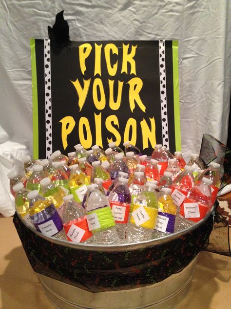 Halloween Party Decor Classroom, Scary Birthday Party Games, Halloween Party Decor School, Halloween Birthday Dance Party, Halloween Themed Work Party, Kid Friendly Halloween Party Decorations, Resident Halloween Party, Dorm Halloween Party Ideas, Halloween Kiddie Party