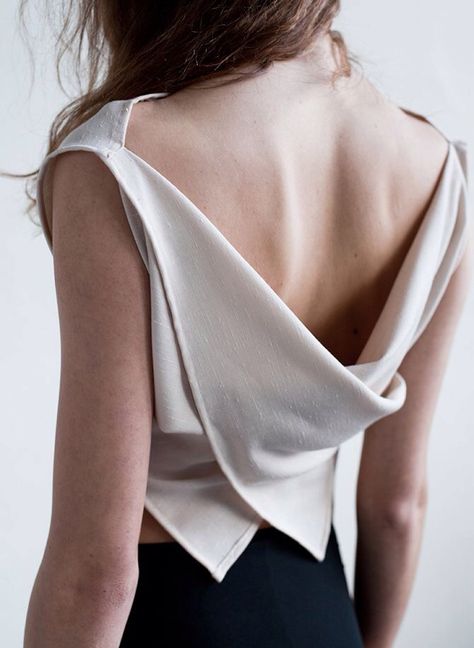 Sukienki Maksi, Detail Couture, Stile Casual Chic, Draped Top, Elegant Drapes, Backless Top, Minimal Chic, 가을 패션, Mode Inspiration