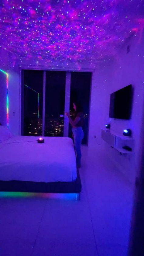 Room Light Aesthetic, Living Room Kawaii, Aesthetic Aurora, Night Sky Projector, Room Photoshoot, Gaming Room Ideas, Galaxy Night Light, Lamp Projector, Sky Projector