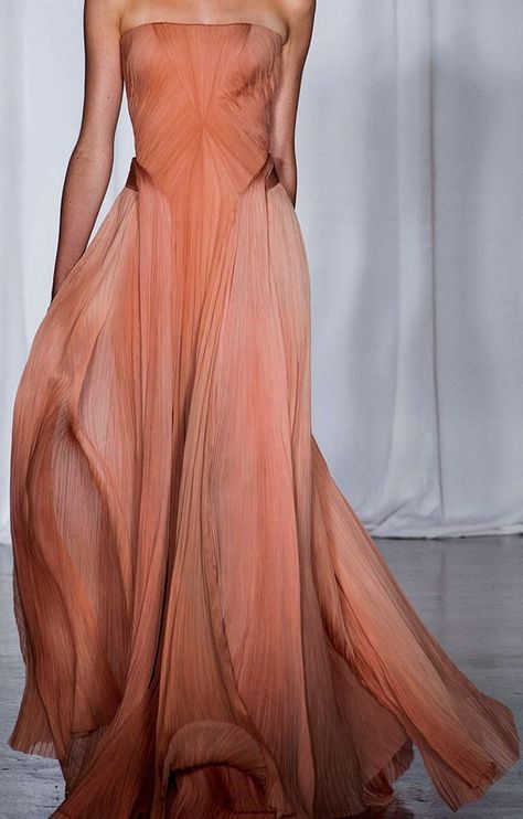 Zac Posen Fashion Week Spring 2014, Looks Party, Looks Street Style, Zac Posen, Gorgeous Gowns, Marchesa, Summer 2014, Beautiful Gowns, Fancy Dresses