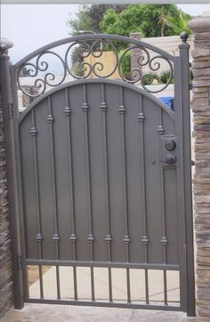 1000+ ideas about Iron Gates Driveway on Pinterest | Driveway ... Front Door Courtyard Entrance, Iron Gates Design, Iron Gates Driveway, Privacy Gate, Gates Driveway, Wrought Iron Garden Gates, Backyard Gates, Porte In Ferro, Garden Gates And Fencing