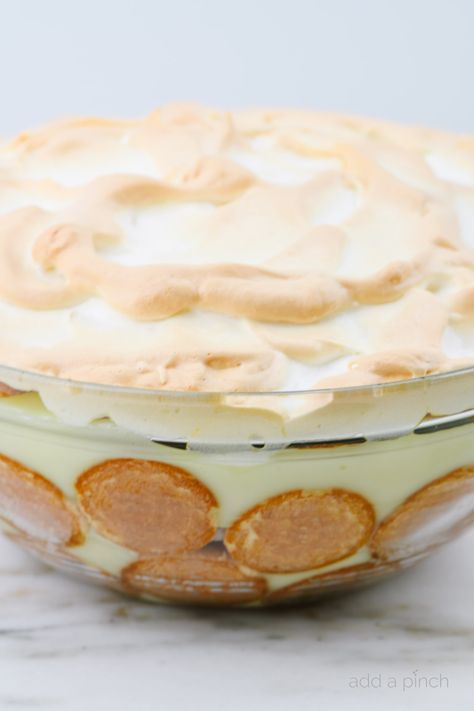 Traditional Banana Pudding, Recipe For Banana Pudding, Southern Banana Pudding Recipe, Vanilla Wafer Recipe, Southern Cakes, Easy Banana Pudding Recipe, Easy Banana Pudding, Southern Banana Pudding, Banana Pudding Recipe