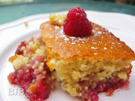 Raspberry-Maple pudding cake Raspberry Pudding Cake, Maple Pudding, Raspberry Pudding, Maple Recipes, Sweet Potato Cake, Savory Pastry, Recipe Dessert, Raspberry Cake, Pudding Cake