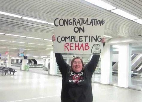 Every time you pick someone up at the airport is another opportunity to embarrass them with a funny airport pickup sign, and this gallery is here to provide you the needed inspiration. I mean, they made you pick them up at the airport. The least you could do to return the punishment favo... Funny Welcome Home Signs, Airport Pickup Signs, Airport Welcome Signs, Airport Pickup, Funny Airport Signs, Airport Signs, Greeting Sign, 2020 Memes, Welcome Home Signs