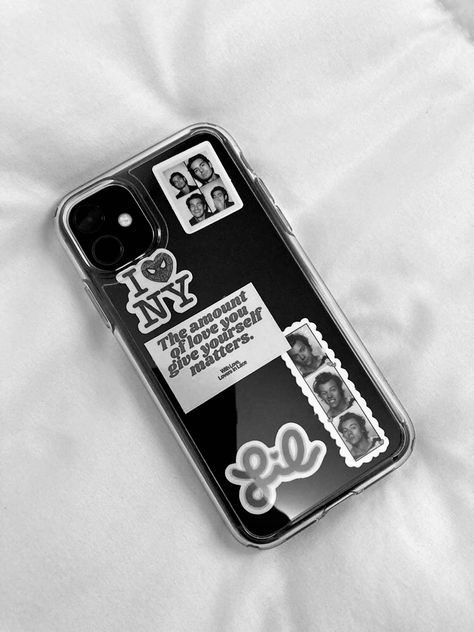 Black Case Aesthetic, Case Aesthetic, Phone Aesthetic, Case Ideas, Iphone Black, Wallpaper Laptop, Black Iphone, Iphone Accessories, I Phone