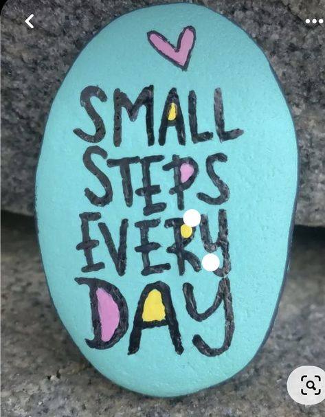 Rock Sayings, A Beautiful Mind, Inspirational Rocks, Design For Beginners, Diy Rock Art, Painted Rock Animals, Rock Painting Ideas, Stone Art Painting, Painted Rocks Kids